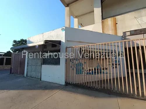 Local En Venta En Av Constitución Aragua 26-7776 Irrr