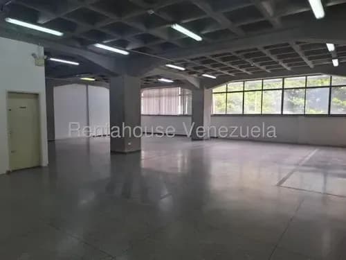 Agp Depósito Industrial En Alquiler En Boleita Norte, De 340mts2 Ideal Para Tu Negocio 26-8531