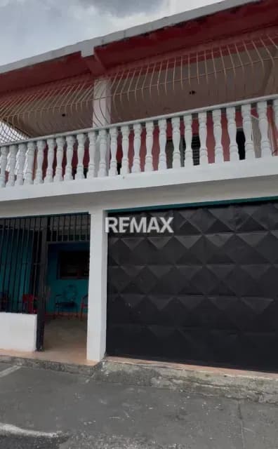 descubre tu próximo hogar en esta Encantadora casa en venta