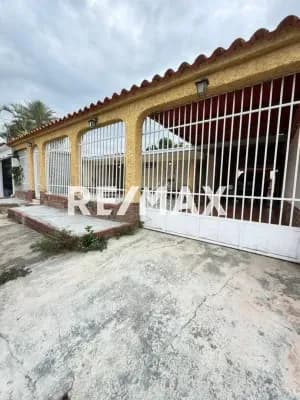 Se vende casa Urb Corinsa
