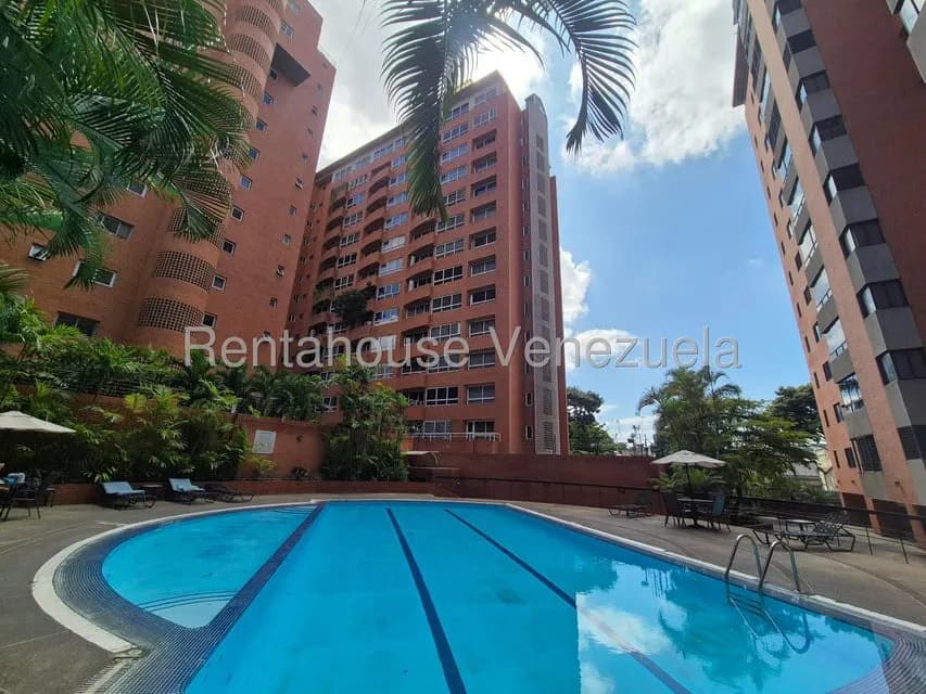 Apartamento (Duplex) en Alquiler en El Rosal, Distrito Metropolitano
