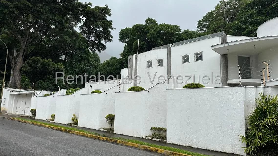 Casa (Duplex) en Venta en El Marques, Distrito Metropolitano