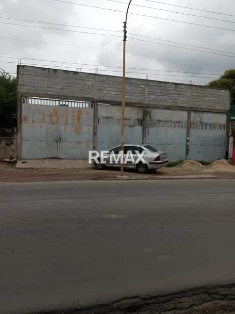 En Venta Galpon en Plena Av Aranzazu