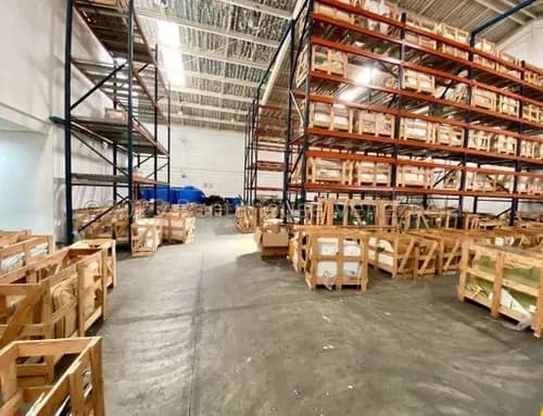 Daniela Linarez Alquila Galpón Con Un Área Compuesta Por 3 Naves De 450 M2 Cada Una, Oficina, Planta Eléctrica, Sistema De Iluminación Y Ventilación Automática, Zona Industrial 2 Barquisimeto