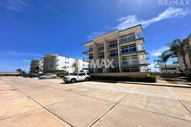 APARTAMENTO EN VENTA EN RESD LAS TRINITARIAS, ALTOS DE MANEIRO - ISLA DE MARGARITA