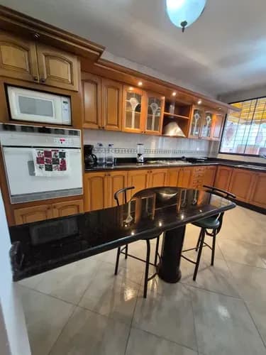 Se Ofrece En Alquiler Town House En Trigal Norte 57-80
