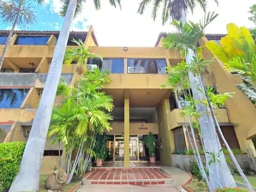 Apartamento Remodelado En Residencias Tanis, Lecheria