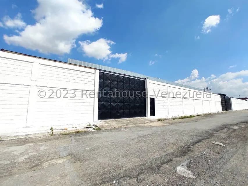 Comercial (Galpon - Deposito) en Venta en Piñonal, Aragua