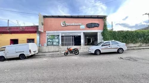 Xv, En Alquiler Local En La Calle 16 Diagonal A Ivoo