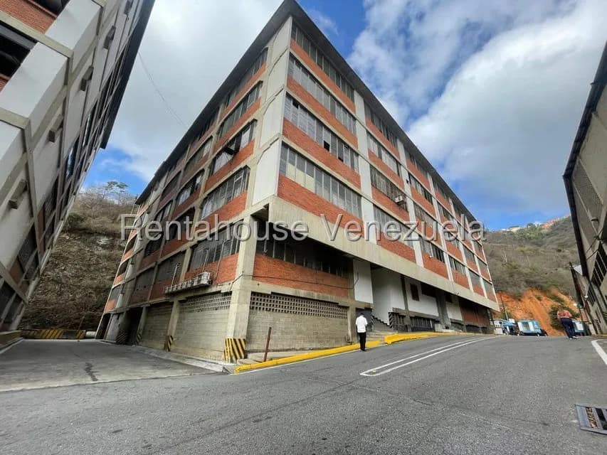 Comercial (Oficina) en Alquiler en El Valle, Distrito Metropolitano