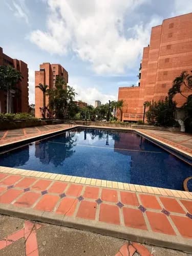 Apartamento Venta Los Naranjos Con Piscina Parque 4 Habitaciones