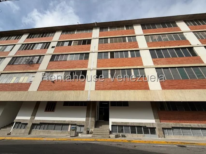 Comercial (Local Comercial) en Alquiler en El Valle, Distrito Metropolitano
