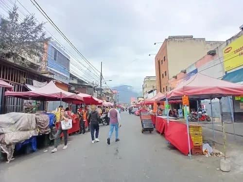 Alquiler Locales Comerciales Catia A 2 Cuadras Del Centro Comercial El Lago