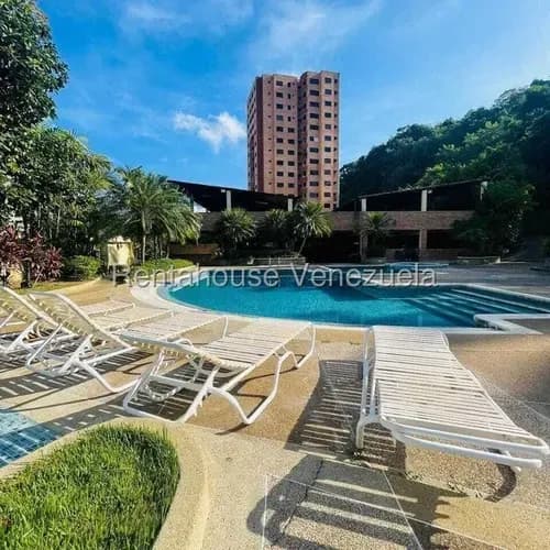 Julio Latouche 26-19199 Apartamento En Alquiler Mañongo Valencia, Exclusivo Y Amplio, Amoblado Y Equipado, Muy Cerca Al Sambil, Planta 100% Y Pozo De Agua