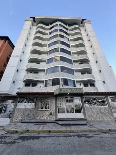 Apartamento En San Jacinto Con Planta Eléctrica, Se Recibe Vehículo