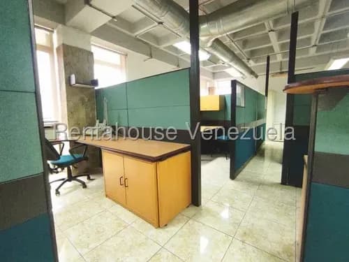 Venta Oficina Remodelada La Urbina Amoblada Aire Acondicionado Central