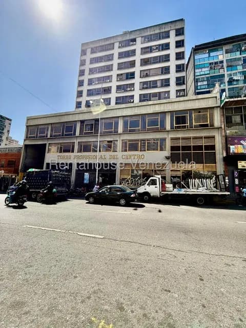 Comercial (Oficina) en Alquiler en Parroquia Santa Rosalia, Distrito Metropolitano