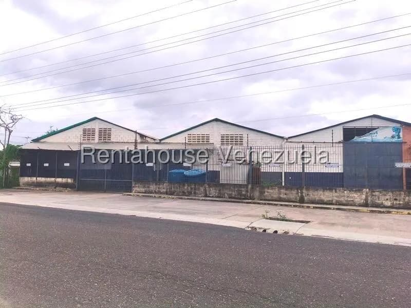 Comercial (Industrial) en Venta en Flor Amarillo, Carabobo