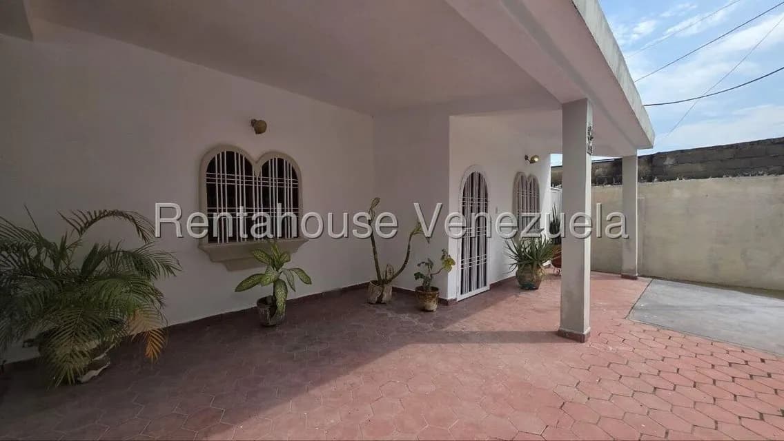 Casa (1 Nivel) en Alquiler en Nueva Cabimas, Zulia