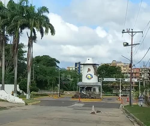 Venta Parcela + Bienhechuria Puerto Encantado Higuerote
