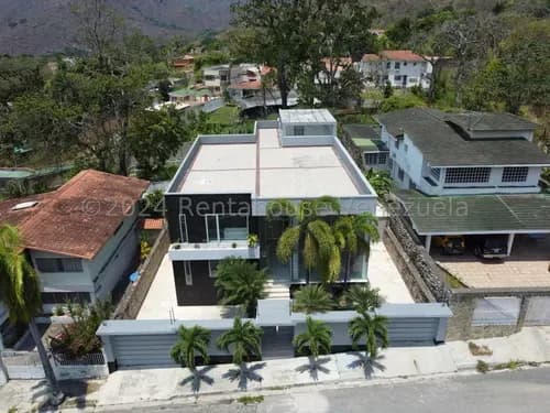 Venta De Casa En El Castaño Maracay Concepto Minimalista Ventanales Piscina Estef 24-15100