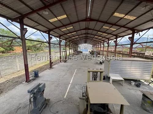 Galpon Comercial En Venta. Urb. La Guairita