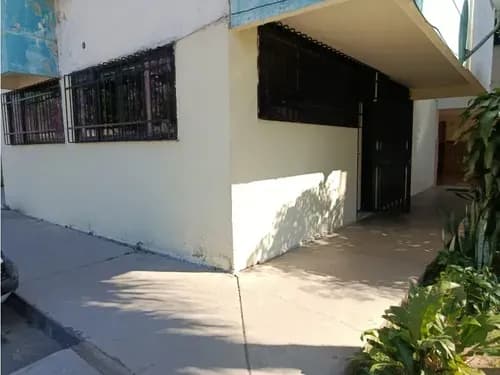 **alquiler Local Comercial En Residencias El Viñedo**