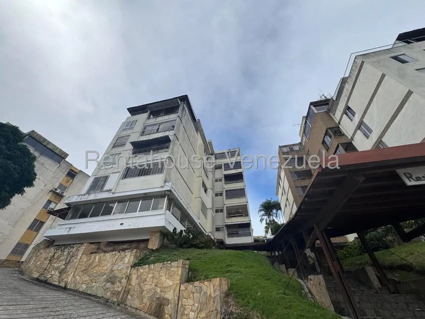 Apartamento (1 Nivel) en Alquiler en Cumbres de Curumo, Distrito Metropolitano