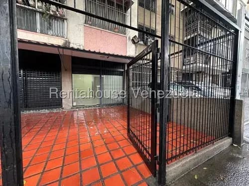 Tn Mls #26-18806 A Pie De Calle!