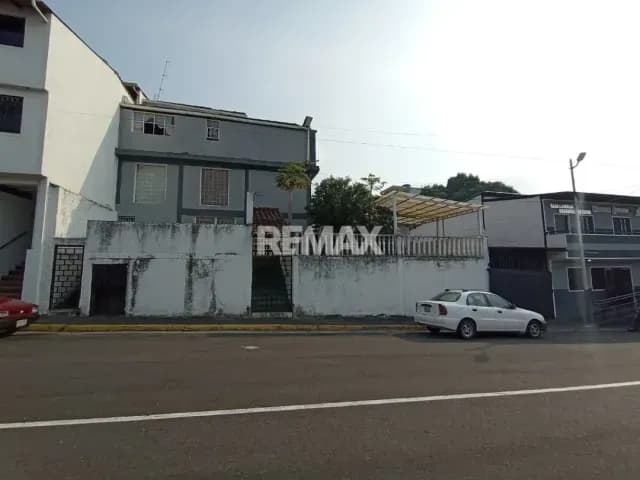 Venta Casa Doble Propósito Barrio Sucre