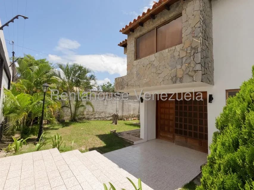 Casa (Duplex) en Venta en Colinas De Santa Rosa, Lara