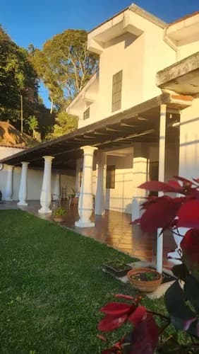 Casa Amplia Con Anexo En Ub. Tara Carrizal - La Redoma Au