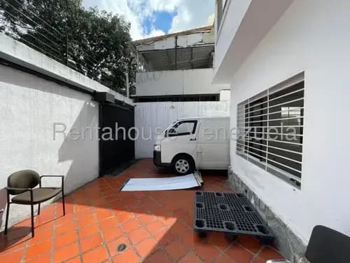 Casa Local Comercial En Alquiler Los Chaguaramos Ys#25-17290