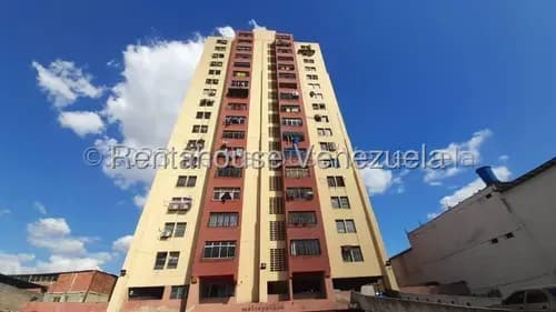 Flor Montero Vende Apartamento En Venta Av. Venezuela Barquisimeto #26-20398