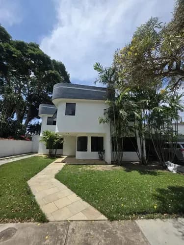 Mariana Castellanos Inzitu Realtors Venta Casa En Villa Laguna Guataparo 3 Propiedades En 1 Valencia Carabobo Solo Clientes