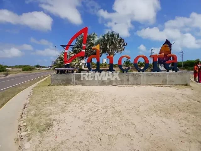 Se Vende Casa en excelente zona turística del Estado Falcón