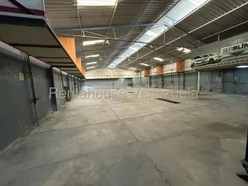 Lcda. Milagros Inmuebles Nazareth Galpon Industrial En Venta En Barquisimeto Lara Zona Centro. Codigo Del Inmueble 26-15622 Economica Comercial Economico