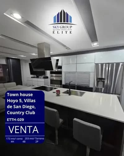 Sky Group Vende Townhouse Villas De San Diego Country Club