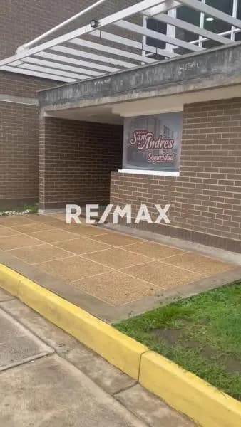 Se Vende Apartamento en el edificio San Andrés, cerca del Club de San Miguel