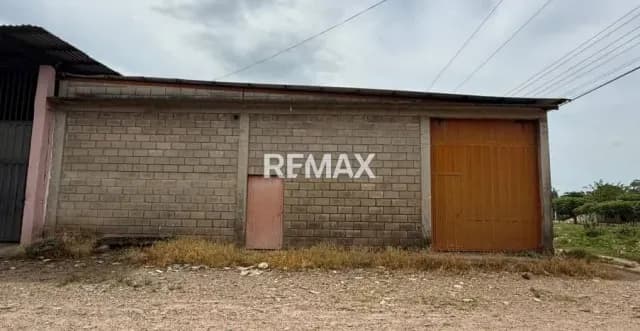 EN VENTA Galpón en La Fría sector la Esmeralda