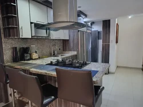 Apartamento En Alquiler: Residencias Santa Teresita Mañongo Jg-ske