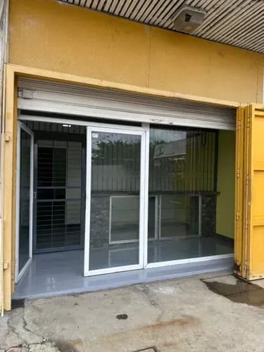 Local Oficina Alquilo 200 M