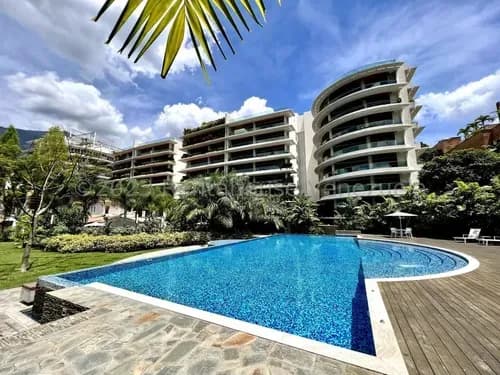 Apartamento En Venta Urb. Campo Alegre, Caracas 23-24497