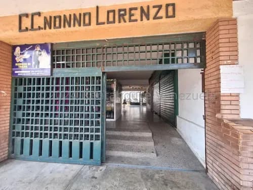 Local En Venta En Zona Centro De Turmero Aragua 24-22263 Irrr
