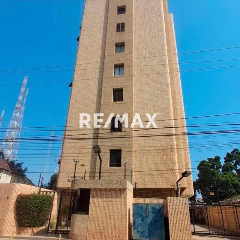 Apartamento en Alquiler Res. El Manglar