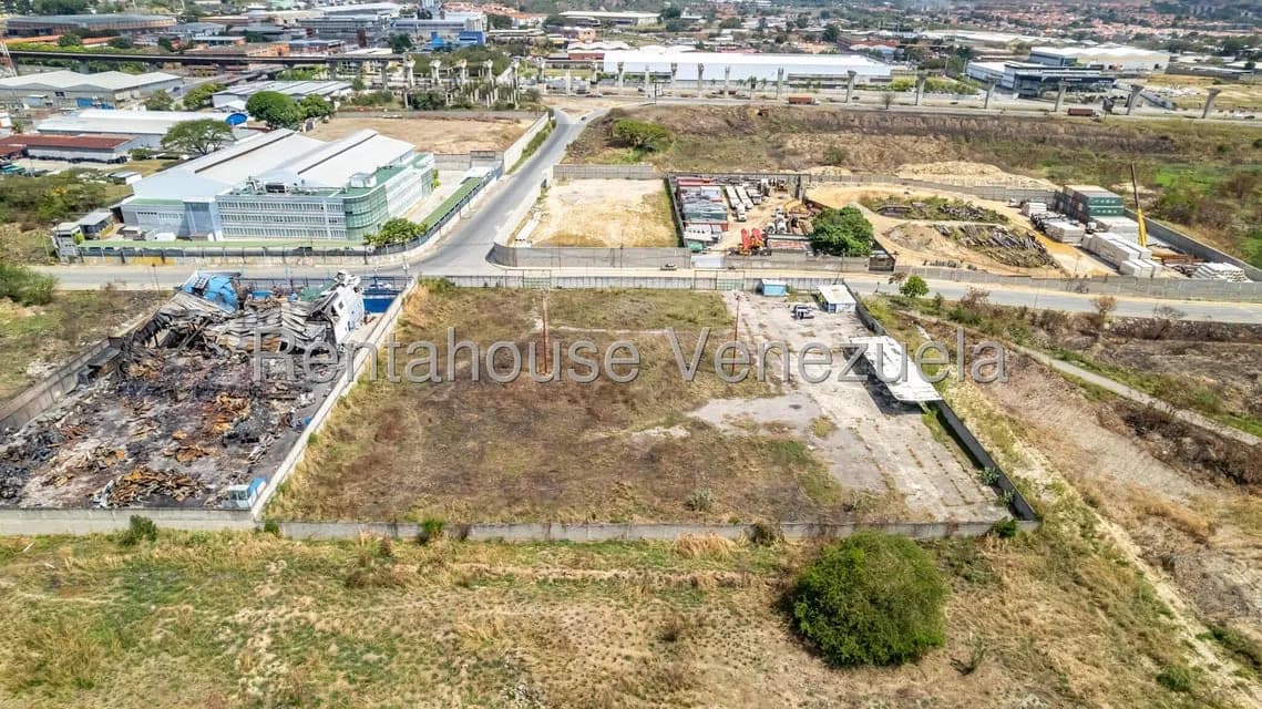 Terreno (Industrial) en Venta en Guatire, Miranda