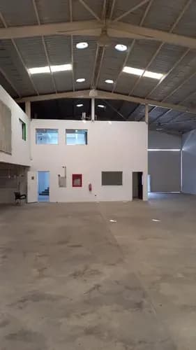 Leandro Araque Inzitu Realtors Alquila Galpon De Oportunidad En Los Jarales