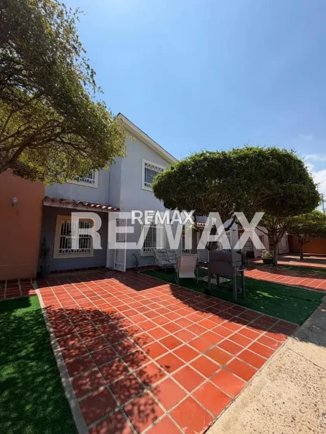 Townhouse casa en venta. En punta araya milagro norte