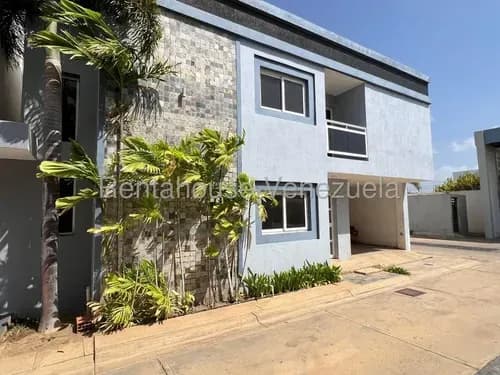 Maravillosa Casa En Villa Privada Con Acceso A Gimnasio Y Área Social # 26-16133