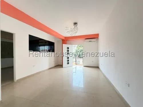 Imponente Propiedad Multifamiliar Montecristo 26-20810